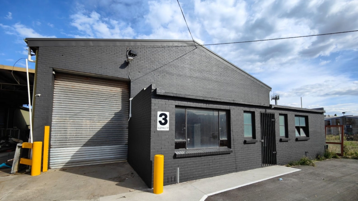 Enhance Your Industrial Spaces with BotanicPainting’s Warehouse, Factory & Industrial Painting Service